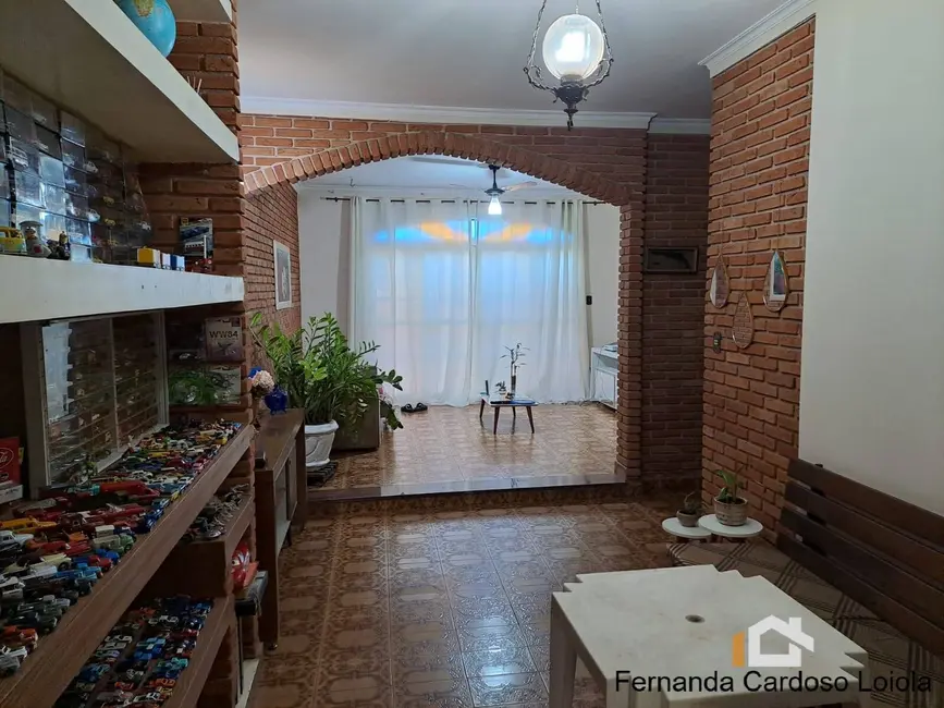 Casa com 3 quartos à venda, 280m2 em Vila Tamandaré, Ribeirao Preto - SP - imagem 2 Foto 2 de Casa com 3 quartos à venda, 280m2 em Vila Tamandaré, Ribeirao Preto - SP