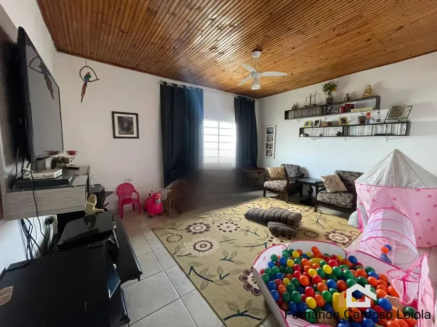 Casa com 3 quartos à venda, 150m2 em Parque Ribeirão Preto, Ribeirao Preto - SP - imagem 2 Foto 2 de Casa com 3 quartos à venda, 150m2 em Parque Ribeirão Preto, Ribeirao Preto - SP