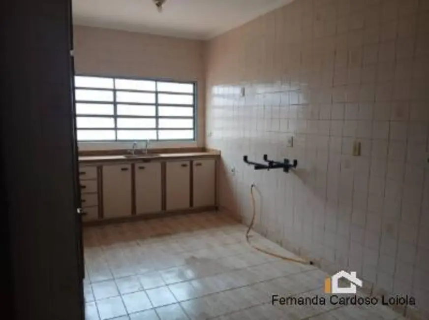 Casa com 3 quartos à venda, 142m2 em Independência, Ribeirao Preto - SP - imagem 4 Foto 4 de Casa com 3 quartos à venda, 142m2 em Independência, Ribeirao Preto - SP
