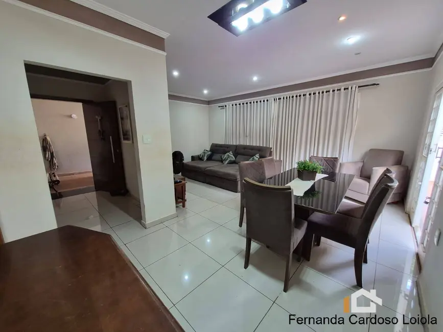 Casa com 3 quartos à venda, 363m2 em Vila Tibério, Ribeirao Preto - SP - imagem 4 Foto 4 de Casa com 3 quartos à venda, 363m2 em Vila Tibério, Ribeirao Preto - SP