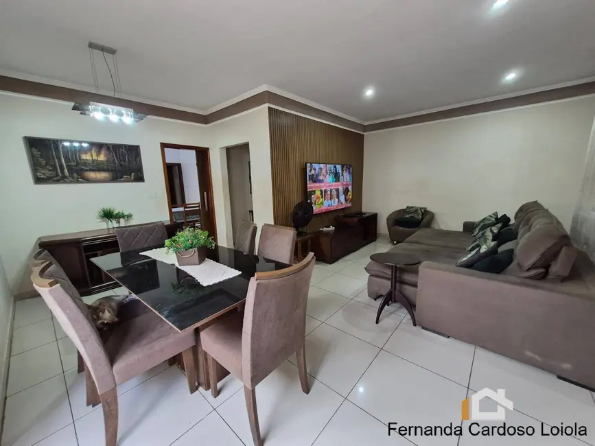 Casa com 3 quartos à venda, 363m2 em Vila Tibério, Ribeirao Preto - SP - imagem 1 Foto 1 de Casa com 3 quartos à venda, 363m2 em Vila Tibério, Ribeirao Preto - SP