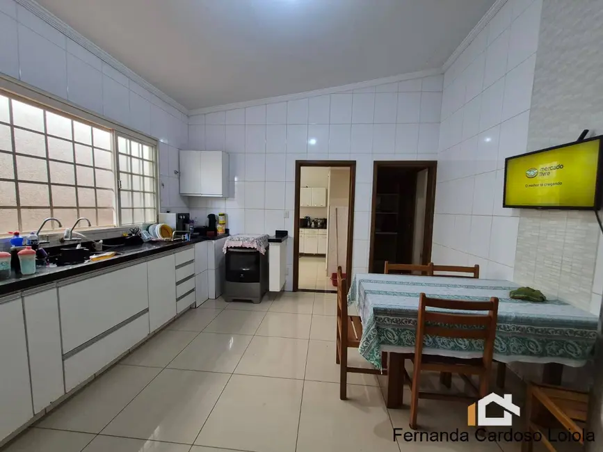 Casa com 3 quartos à venda, 363m2 em Vila Tibério, Ribeirao Preto - SP - imagem 5 Foto 5 de Casa com 3 quartos à venda, 363m2 em Vila Tibério, Ribeirao Preto - SP
