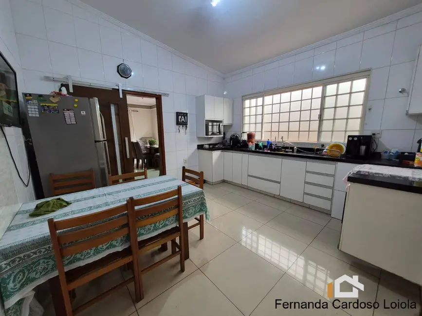 Casa com 3 quartos à venda, 363m2 em Vila Tibério, Ribeirao Preto - SP - imagem 6 Foto 6 de Casa com 3 quartos à venda, 363m2 em Vila Tibério, Ribeirao Preto - SP