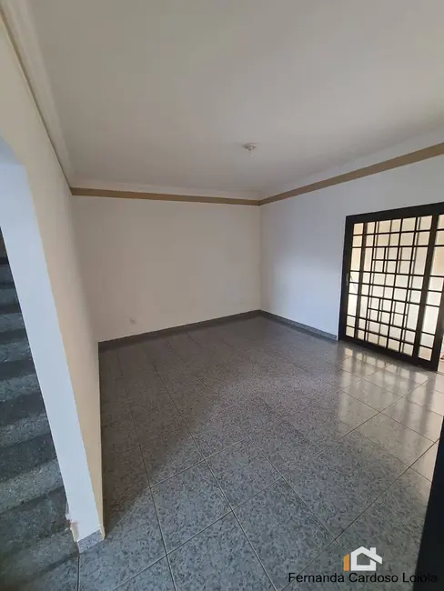 Foto 3 de Sobrado com 5 quartos à venda, 250m2 em Residencial e Comercial Palmares, Ribeirao Preto - SP