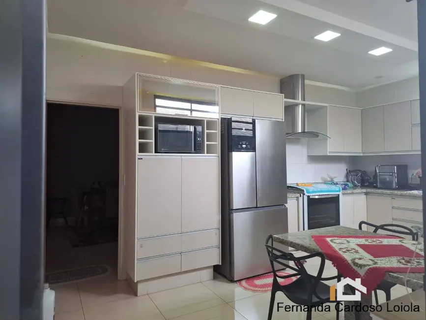Foto 9 de Casa com 6 quartos à venda, 295m2 em Jardim Antártica, Ribeirao Preto - SP