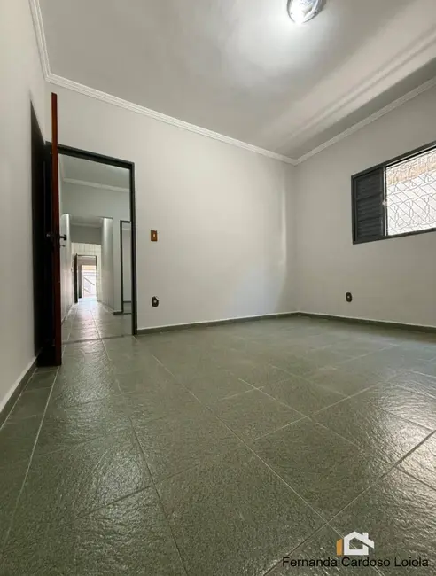 Casa com 2 quartos à venda, 130m2 em Jardim Piratininga, Ribeirao Preto - SP - imagem 4 Foto 4 de Casa com 2 quartos à venda, 130m2 em Jardim Piratininga, Ribeirao Preto - SP