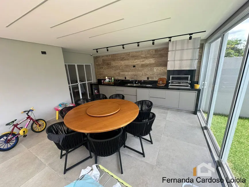 Sobrado com 3 quartos à venda, 161m2 em Ribeirao Preto - SP - imagem 4 Foto 4 de Sobrado com 3 quartos à venda, 161m2 em Ribeirao Preto - SP