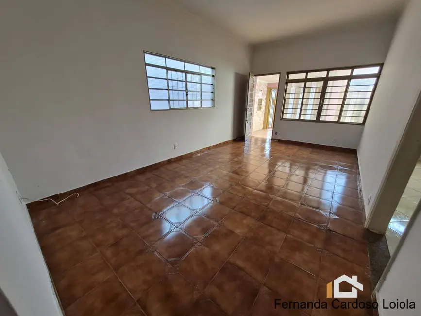 Casa com 2 quartos à venda, 160m2 em Ipiranga, Ribeirao Preto - SP - imagem 1 Foto 1 de Casa com 2 quartos à venda, 160m2 em Ipiranga, Ribeirao Preto - SP