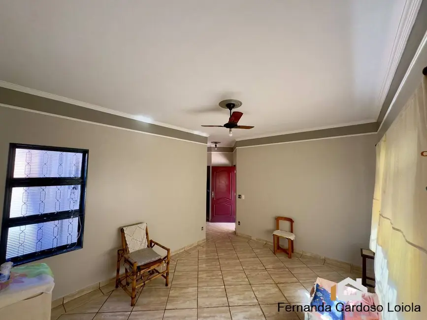 Casa com 3 quartos à venda, 250m2 em Residencial e Comercial Palmares, Ribeirao Preto - SP - imagem 5 Foto 5 de Casa com 3 quartos à venda, 250m2 em Residencial e Comercial Palmares, Ribeirao Preto - SP