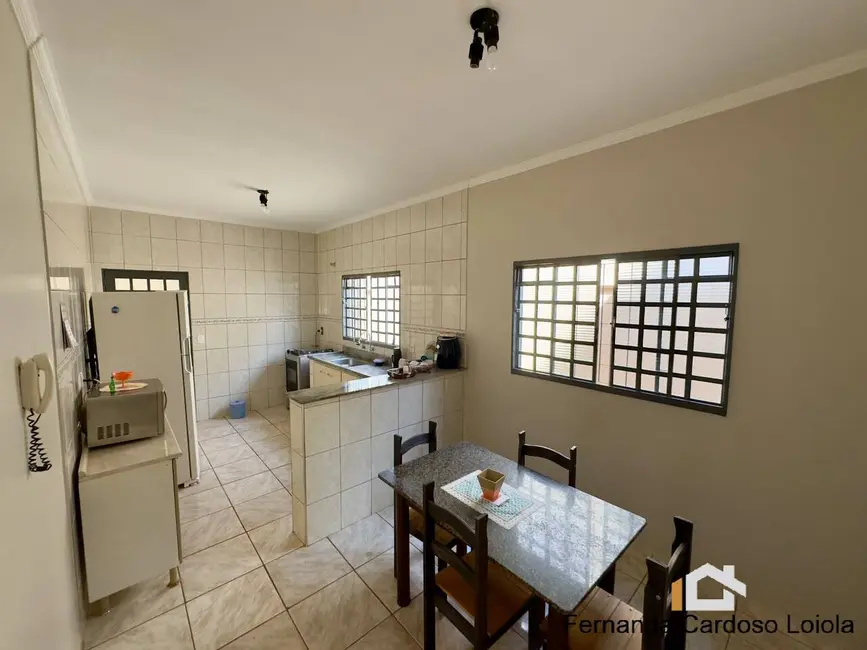 Casa com 3 quartos à venda, 250m2 em Residencial e Comercial Palmares, Ribeirao Preto - SP - imagem 7 Foto 7 de Casa com 3 quartos à venda, 250m2 em Residencial e Comercial Palmares, Ribeirao Preto - SP