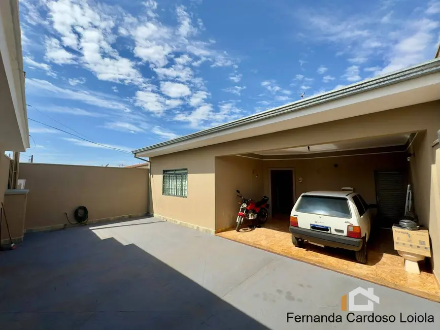 Casa com 3 quartos à venda, 250m2 em Residencial e Comercial Palmares, Ribeirao Preto - SP - imagem 1 Foto 1 de Casa com 3 quartos à venda, 250m2 em Residencial e Comercial Palmares, Ribeirao Preto - SP