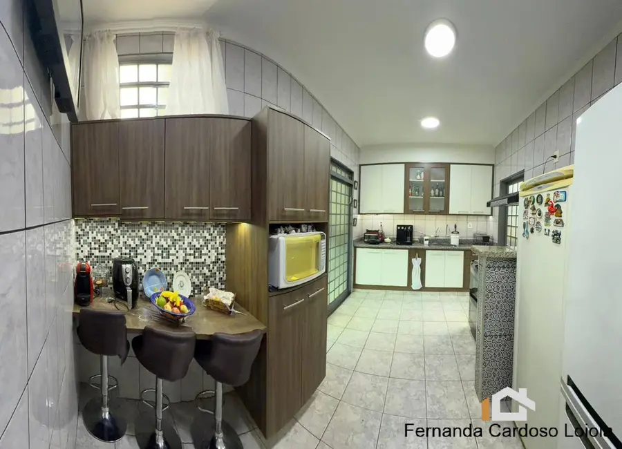 Casa com 3 quartos à venda, 210m2 em Jardim Joaquim Procópio de Araújo Ferraz, Ribeirao Preto - SP - imagem 4 Foto 4 de Casa com 3 quartos à venda, 210m2 em Jardim Joaquim Procópio de Araújo Ferraz, Ribeirao Preto - SP