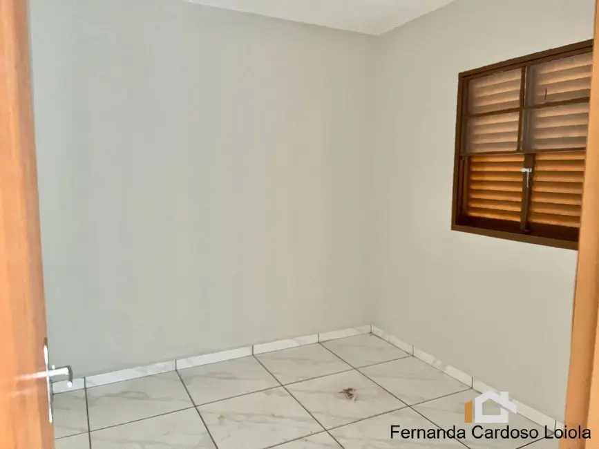 Casa com 3 quartos à venda, 200m2 em Solar Boa Vista, Ribeirao Preto - SP - imagem 3 Foto 3 de Casa com 3 quartos à venda, 200m2 em Solar Boa Vista, Ribeirao Preto - SP