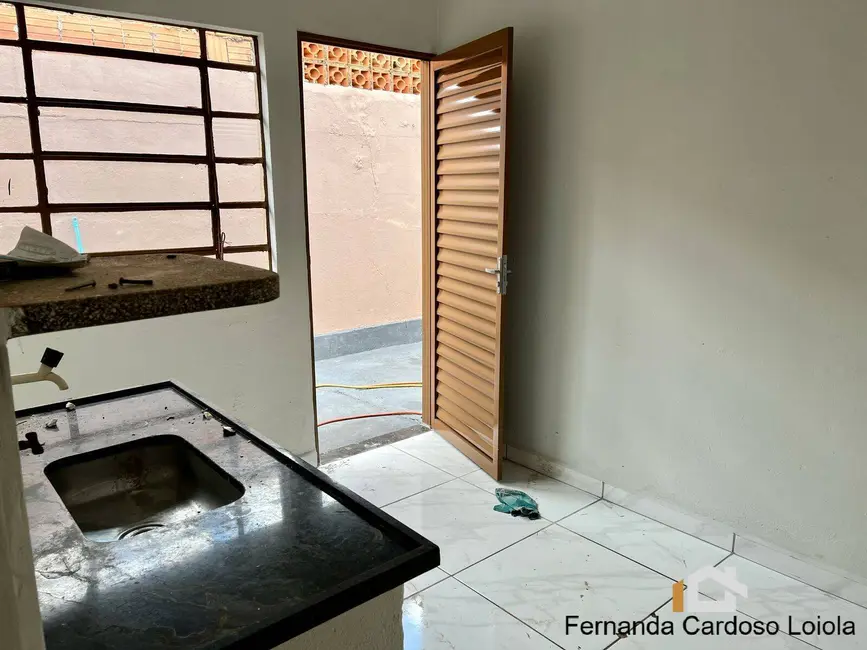 Casa com 3 quartos à venda, 200m2 em Solar Boa Vista, Ribeirao Preto - SP - imagem 2 Foto 2 de Casa com 3 quartos à venda, 200m2 em Solar Boa Vista, Ribeirao Preto - SP