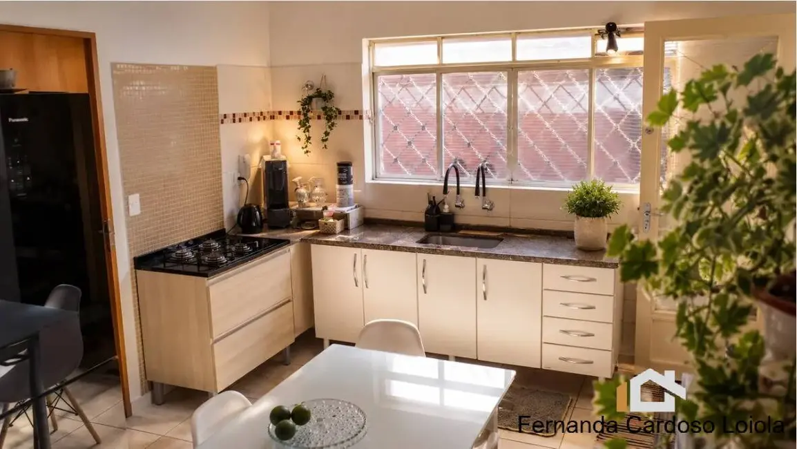 Casa com 3 quartos à venda, 267m2 em Jardim Centenário, Ribeirao Preto - SP - imagem 4 Foto 4 de Casa com 3 quartos à venda, 267m2 em Jardim Centenário, Ribeirao Preto - SP