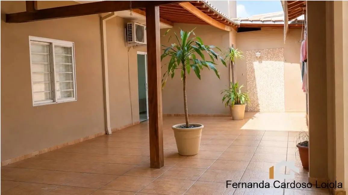 Casa com 3 quartos à venda, 267m2 em Jardim Centenário, Ribeirao Preto - SP - imagem 3 Foto 3 de Casa com 3 quartos à venda, 267m2 em Jardim Centenário, Ribeirao Preto - SP