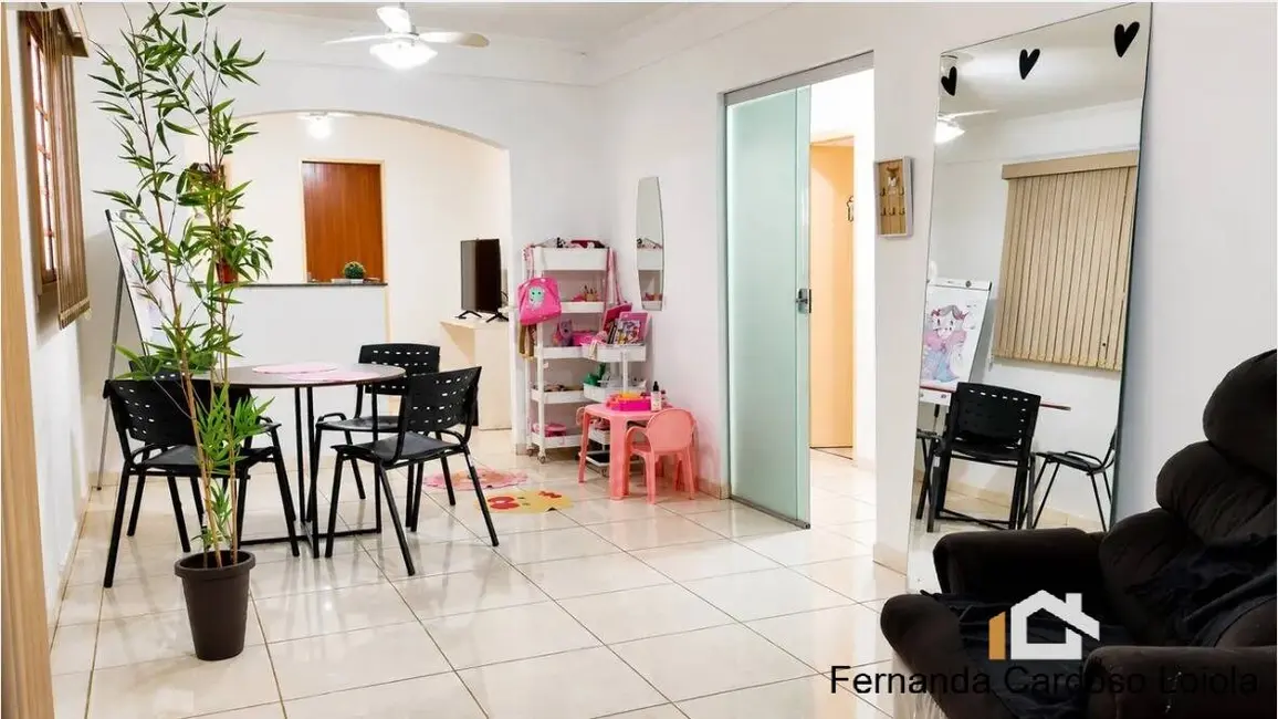 Casa com 3 quartos à venda, 267m2 em Jardim Centenário, Ribeirao Preto - SP - imagem 6 Foto 6 de Casa com 3 quartos à venda, 267m2 em Jardim Centenário, Ribeirao Preto - SP