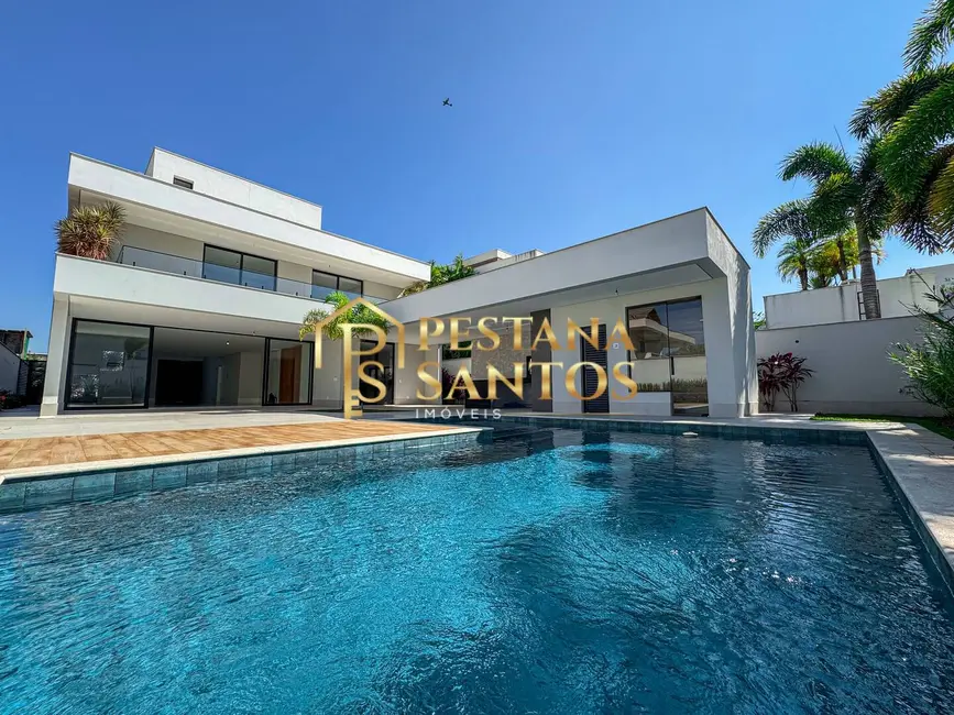 Casa com 5 quartos à venda, 600m2 em Barra da Tijuca, Rio De Janeiro - RJ - imagem 2 Foto 2 de Casa com 5 quartos à venda, 600m2 em Barra da Tijuca, Rio De Janeiro - RJ