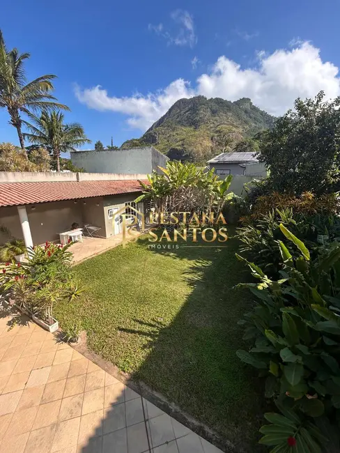 Casa com 5 quartos à venda, 540m2 em Recreio dos Bandeirantes, Rio De Janeiro - RJ - imagem 3 Foto 3 de Casa com 5 quartos à venda, 540m2 em Recreio dos Bandeirantes, Rio De Janeiro - RJ