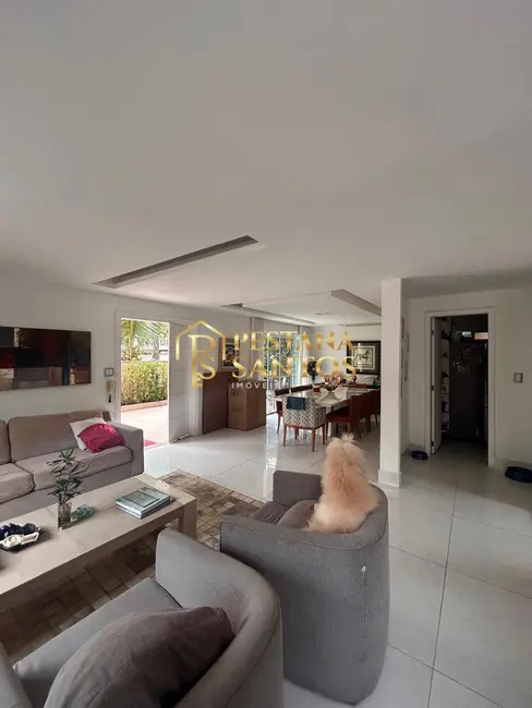Foto 2 de Casa com 4 quartos à venda, 320m2 em Barra da Tijuca, Rio De Janeiro - RJ