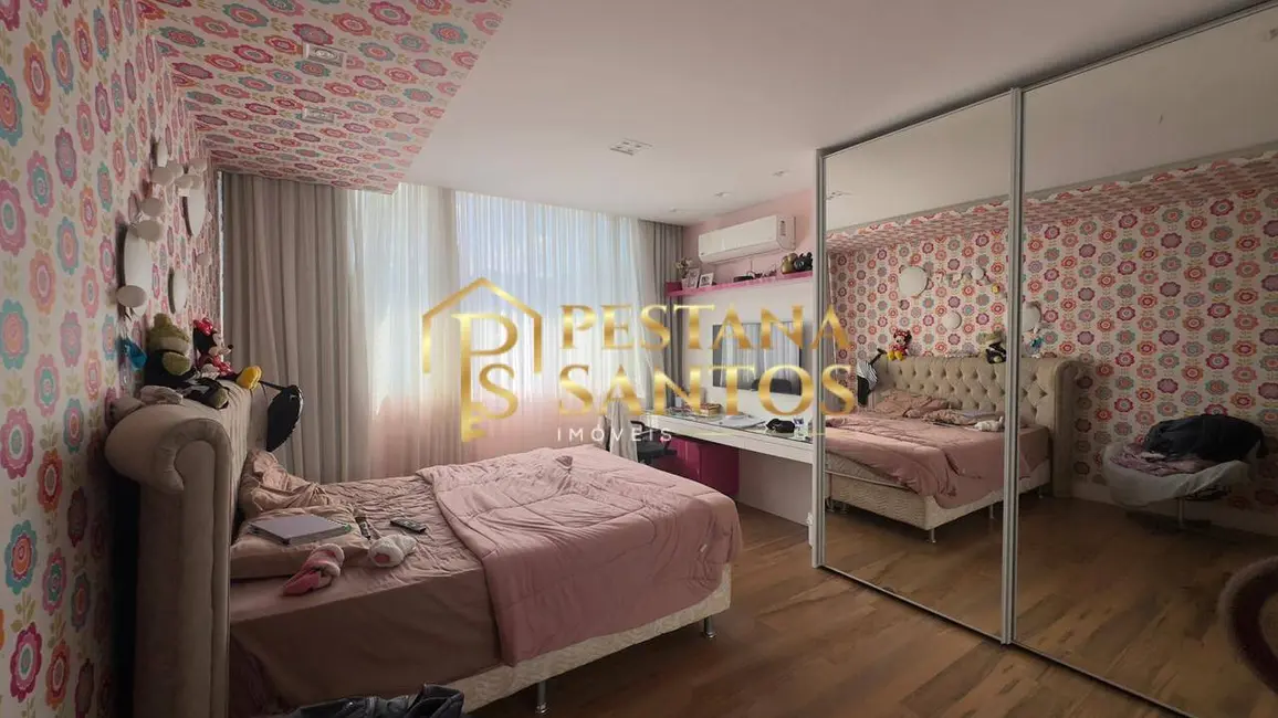 Casa com 3 quartos à venda, 300m2 em Recreio dos Bandeirantes, Rio De Janeiro - RJ - imagem 8 Foto 8 de Casa com 3 quartos à venda, 300m2 em Recreio dos Bandeirantes, Rio De Janeiro - RJ