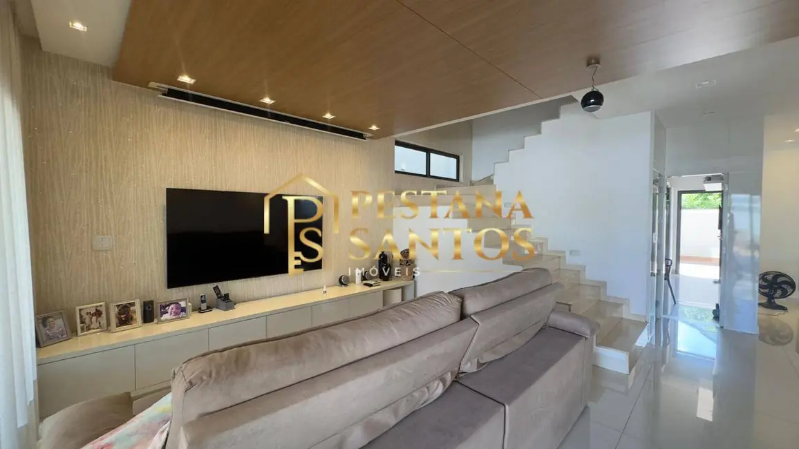 Casa com 3 quartos à venda, 300m2 em Recreio dos Bandeirantes, Rio De Janeiro - RJ - imagem 7 Foto 7 de Casa com 3 quartos à venda, 300m2 em Recreio dos Bandeirantes, Rio De Janeiro - RJ