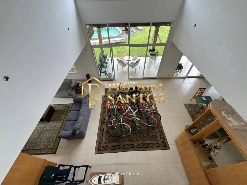 Casa com 4 quartos à venda, 393m2 em Barra da Tijuca, Rio De Janeiro - RJ - imagem 1 Foto 1 de Casa com 4 quartos à venda, 393m2 em Barra da Tijuca, Rio De Janeiro - RJ