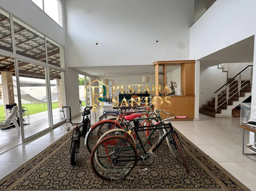 Casa com 4 quartos à venda, 393m2 em Barra da Tijuca, Rio De Janeiro - RJ - imagem 5 Foto 5 de Casa com 4 quartos à venda, 393m2 em Barra da Tijuca, Rio De Janeiro - RJ
