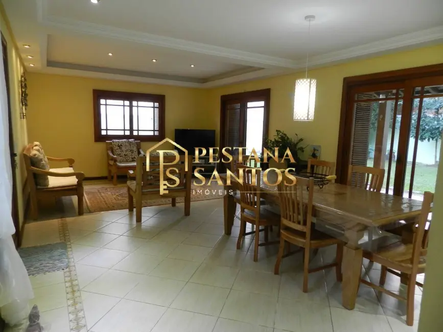 Foto 2 de Casa com 5 quartos à venda, 246m2 em Vargem Grande, Rio De Janeiro - RJ