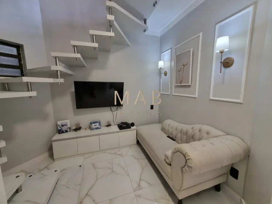 Apartamento com 3 quartos à venda, 135m2 em Ingleses do Rio Vermelho, Florianopolis - SC - imagem 1 Foto 1 de Apartamento com 3 quartos à venda, 135m2 em Ingleses do Rio Vermelho, Florianopolis - SC