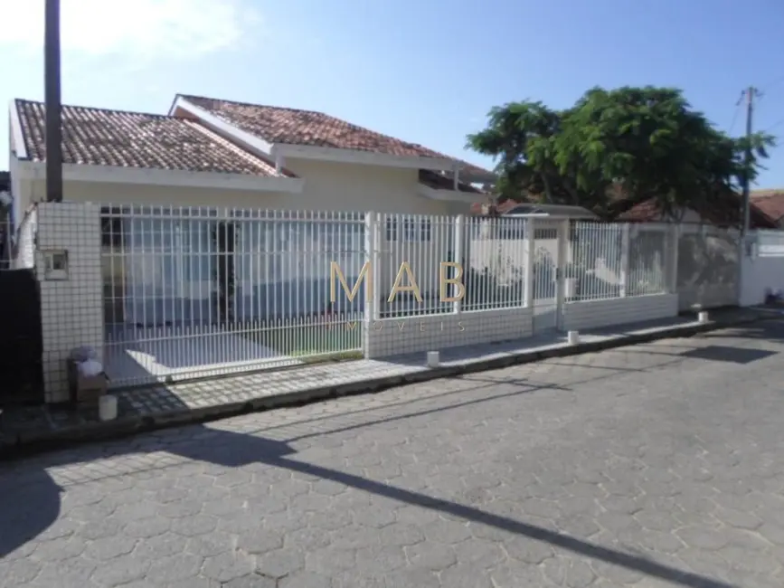 Foto 1 de Casa com 4 quartos à venda, 161m2 em Ingleses do Rio Vermelho, Florianopolis - SC