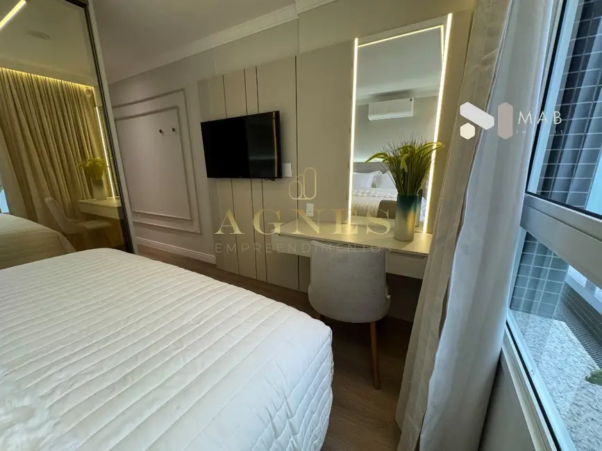 Apartamento com 2 quartos à venda, 106m2 em Florianopolis - SC - imagem 9 Foto 9 de Apartamento com 2 quartos à venda, 106m2 em Florianopolis - SC
