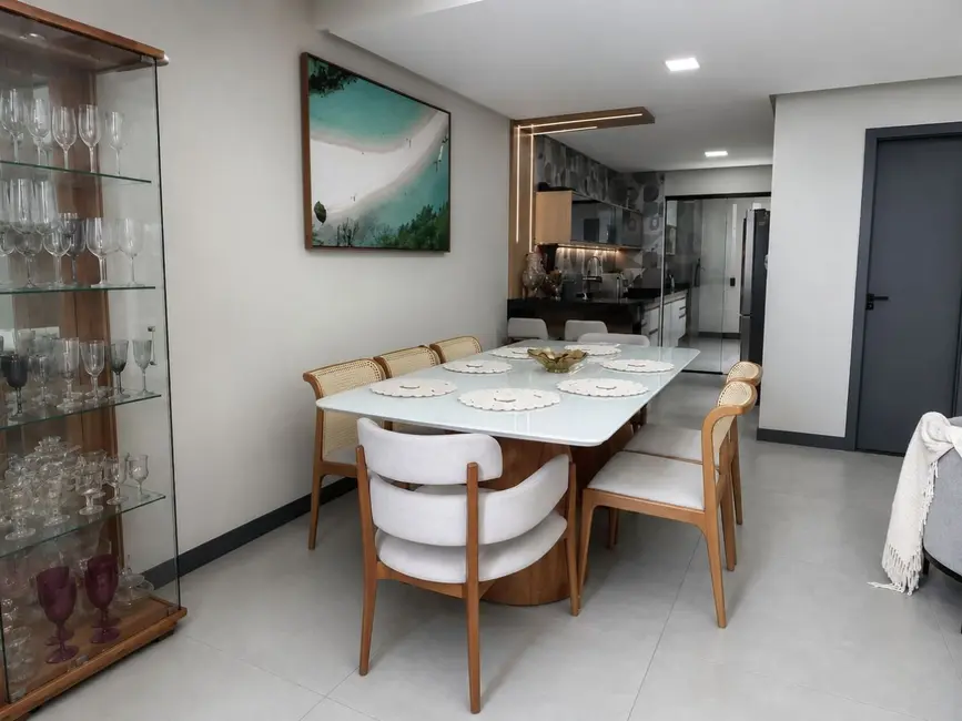 Casa com 4 quartos à venda, 150m2 em Praia do Morro, Guarapari - ES - imagem 6 Foto 6 de Casa com 4 quartos à venda, 150m2 em Praia do Morro, Guarapari - ES