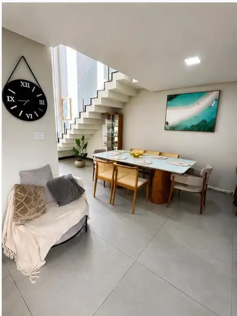 Casa com 4 quartos à venda, 150m2 em Praia do Morro, Guarapari - ES - imagem 5 Foto 5 de Casa com 4 quartos à venda, 150m2 em Praia do Morro, Guarapari - ES