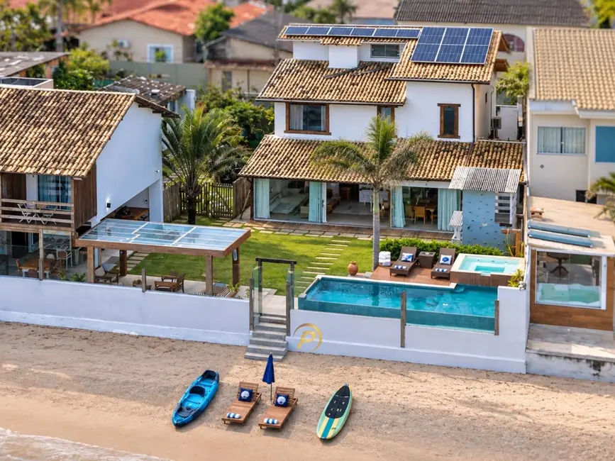 Foto 1 de Casa com 10 quartos à venda, 800m2 em Guarapari - ES