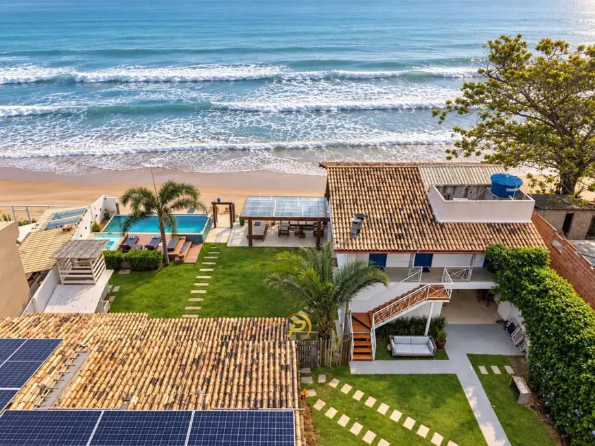 Foto 2 de Casa com 10 quartos à venda, 800m2 em Guarapari - ES