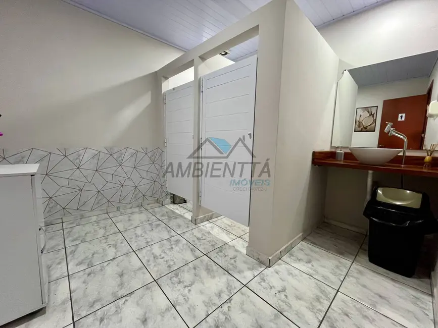 Foto 5 de Sala Comercial para alugar, 36m2 em Cidade Jardim, Caraguatatuba - SP