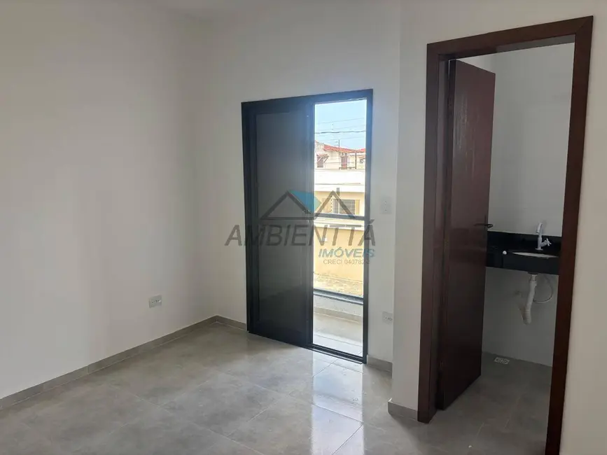 Sobrado com 2 quartos à venda em Massaguaçu, Caraguatatuba - SP - imagem 8 Foto 8 de Sobrado com 2 quartos à venda em Massaguaçu, Caraguatatuba - SP