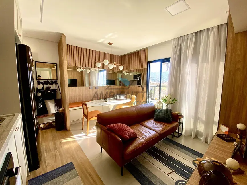 Foto 4 de Apartamento com 1 quarto à venda e para alugar, 36m2 em Loteamento Jardim Aruan, Caraguatatuba - SP