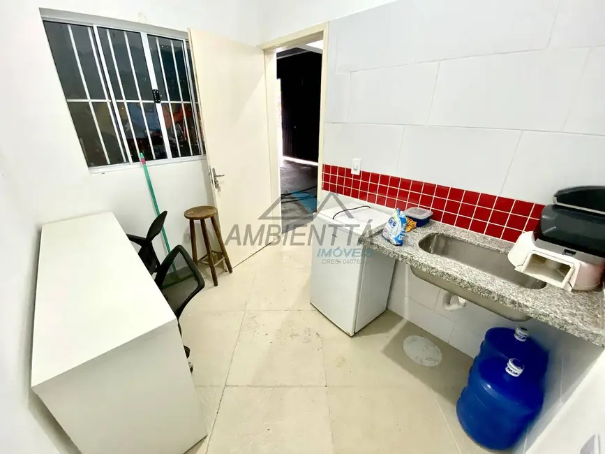 Foto 4 de Sala Comercial para alugar, 312m2 em Barranco Alto, Caraguatatuba - SP