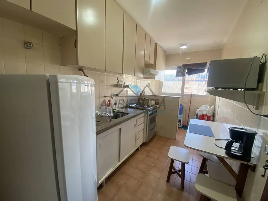 Apartamento com 2 quartos para alugar em Indaiá, Caraguatatuba - SP - imagem 3 Foto 3 de Apartamento com 2 quartos para alugar em Indaiá, Caraguatatuba - SP