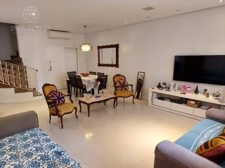 Foto 3 de Casa com 3 quartos à venda, 225m2 em Ponta da Praia, Santos - SP