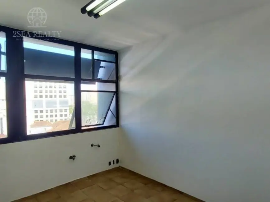 Sala Comercial para alugar, 30m2 em Gonzaga, Santos - SP - imagem 4 Foto 4 de Sala Comercial para alugar, 30m2 em Gonzaga, Santos - SP