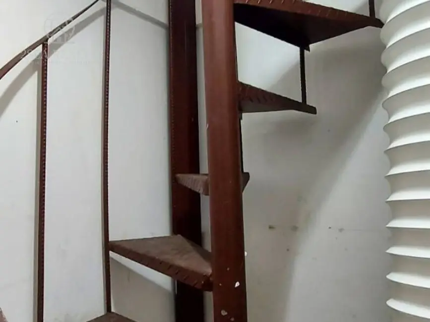 Loja para alugar, 32m2 em Gonzaga, Santos - SP - imagem 7 Foto 7 de Loja para alugar, 32m2 em Gonzaga, Santos - SP