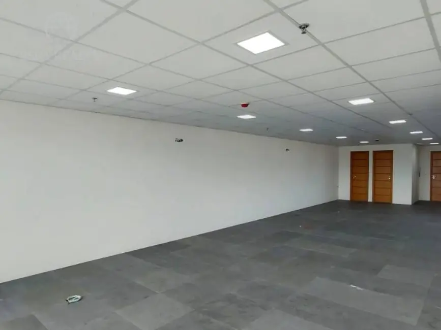 Sala Comercial à venda, 150m2 em Centro, Santos - SP - imagem 8 Foto 8 de Sala Comercial à venda, 150m2 em Centro, Santos - SP