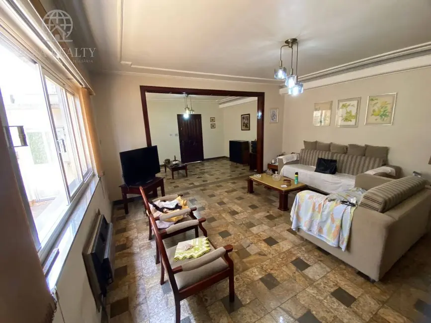 Casa com 3 quartos à venda, 318m2 em Vila Belmiro, Santos - SP - imagem 6 Foto 6 de Casa com 3 quartos à venda, 318m2 em Vila Belmiro, Santos - SP