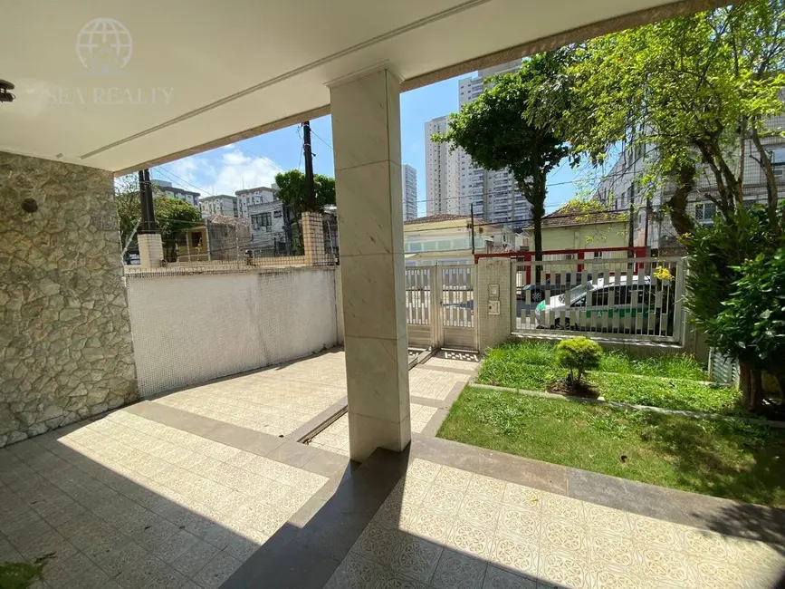 Casa com 3 quartos à venda, 318m2 em Vila Belmiro, Santos - SP - imagem 2 Foto 2 de Casa com 3 quartos à venda, 318m2 em Vila Belmiro, Santos - SP