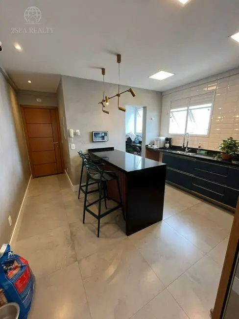 Foto 2 de Apartamento com 3 quartos à venda em Encruzilhada, Santos - SP