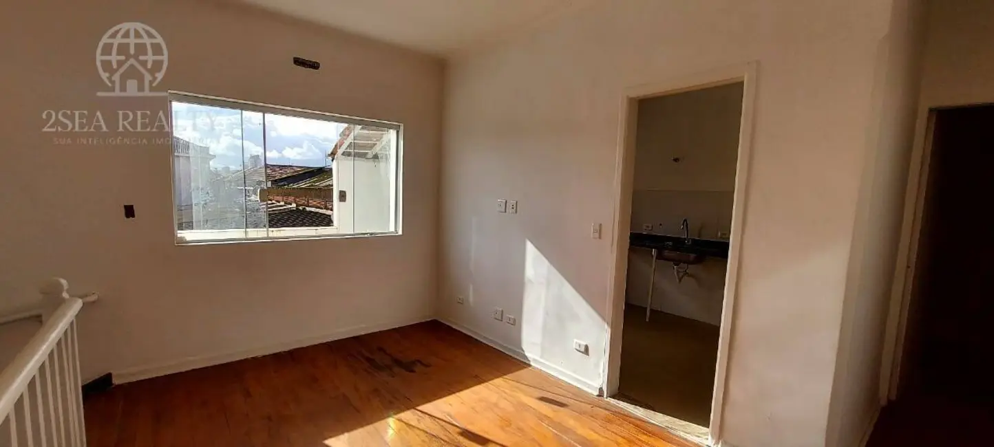 Foto 3 de Casa para alugar, 60m2 em Macuco, Santos - SP