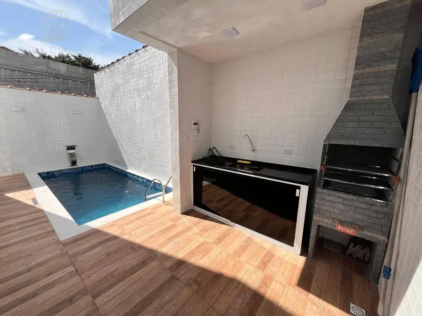 Foto 1 de Casa com 3 quartos à venda em Embaré, Santos - SP